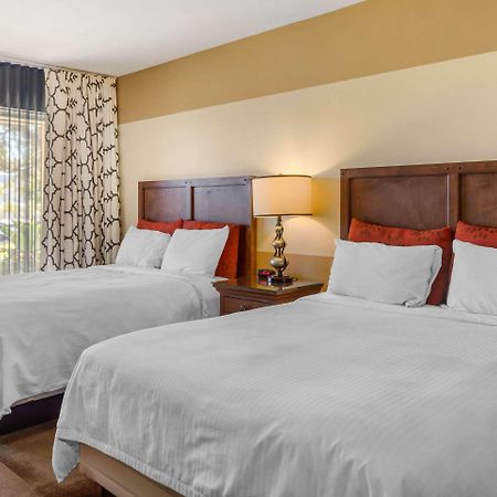 Carlton Oaks Lodge, Ascend Hotel Collection Santee Bagian luar foto