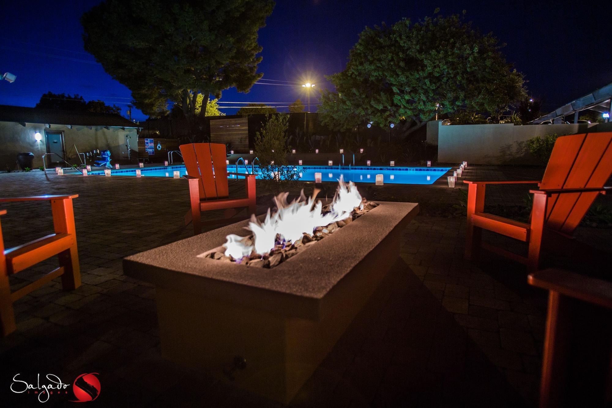 Carlton Oaks Lodge, Ascend Hotel Collection Santee Bagian luar foto