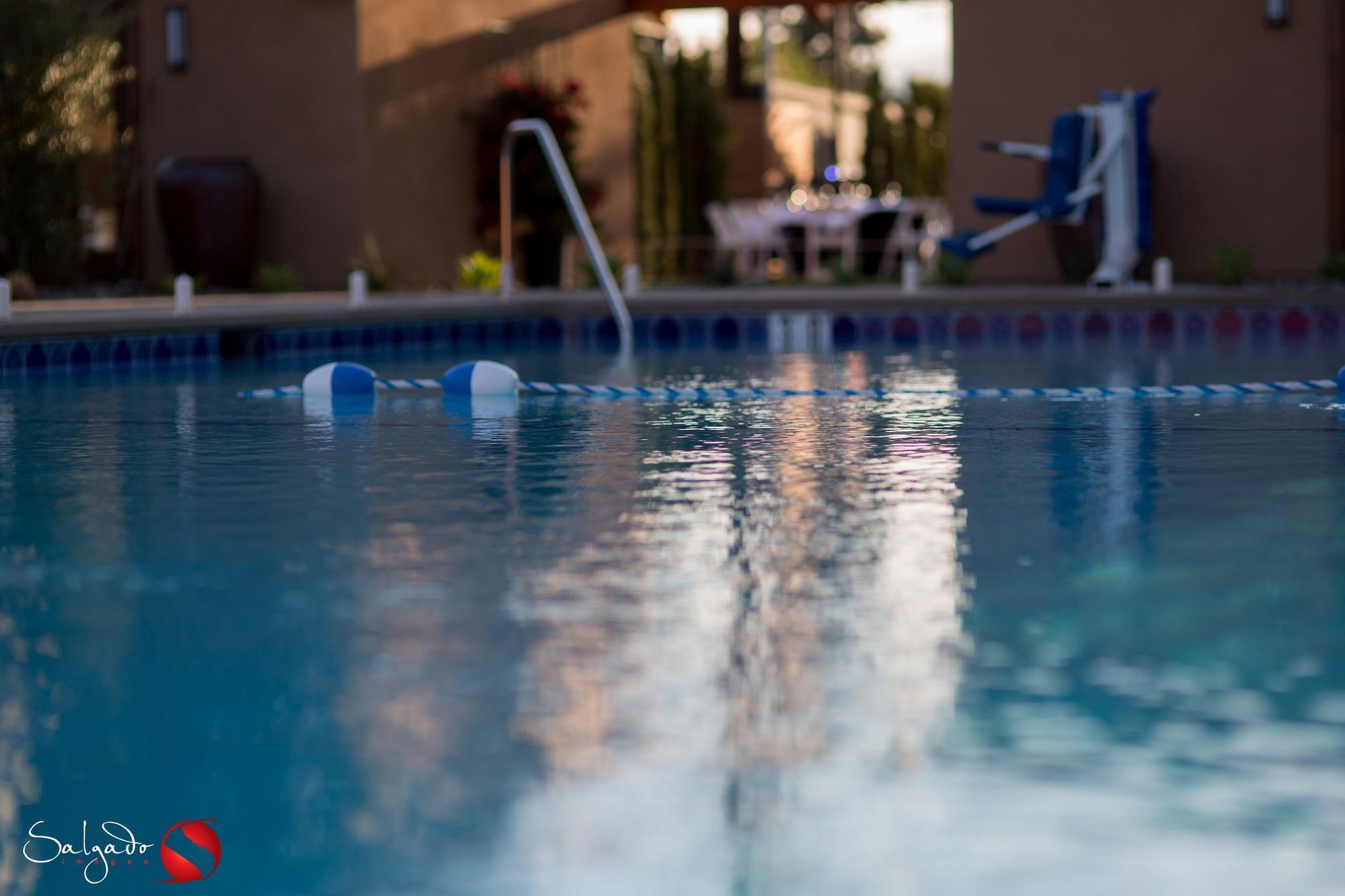 Carlton Oaks Lodge, Ascend Hotel Collection Santee Bagian luar foto